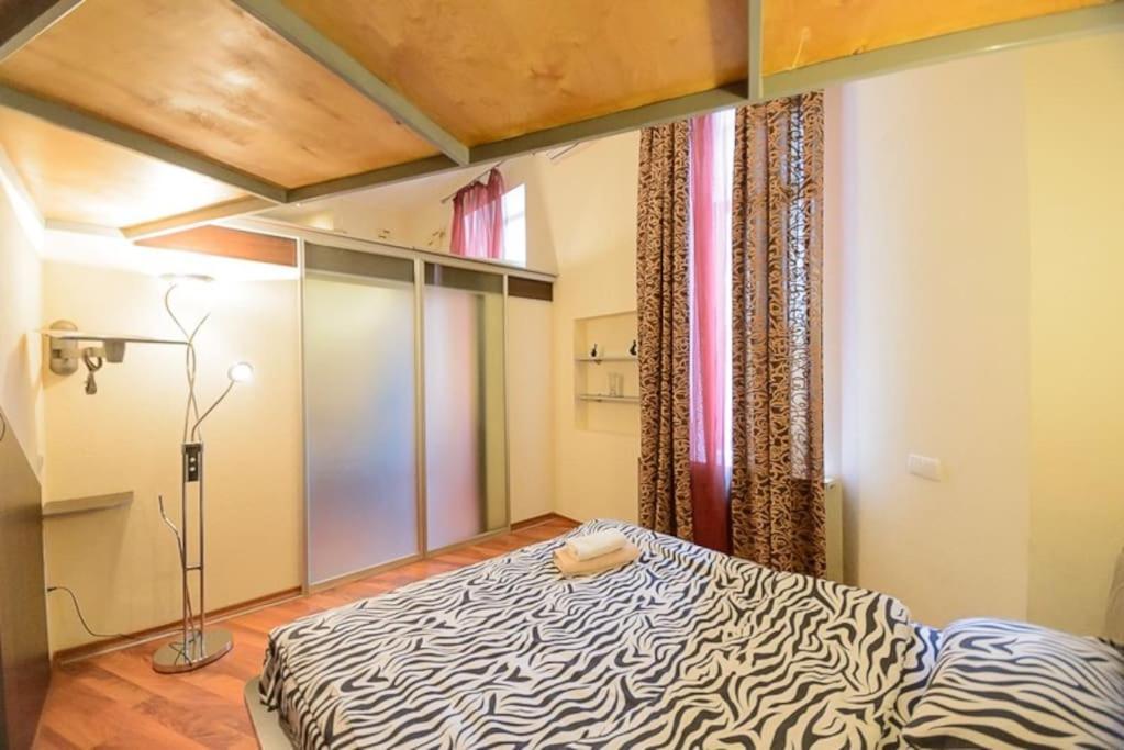 Comfortable Apartment On Mikhaylovskiy Lane Κίεβο Εξωτερικό φωτογραφία