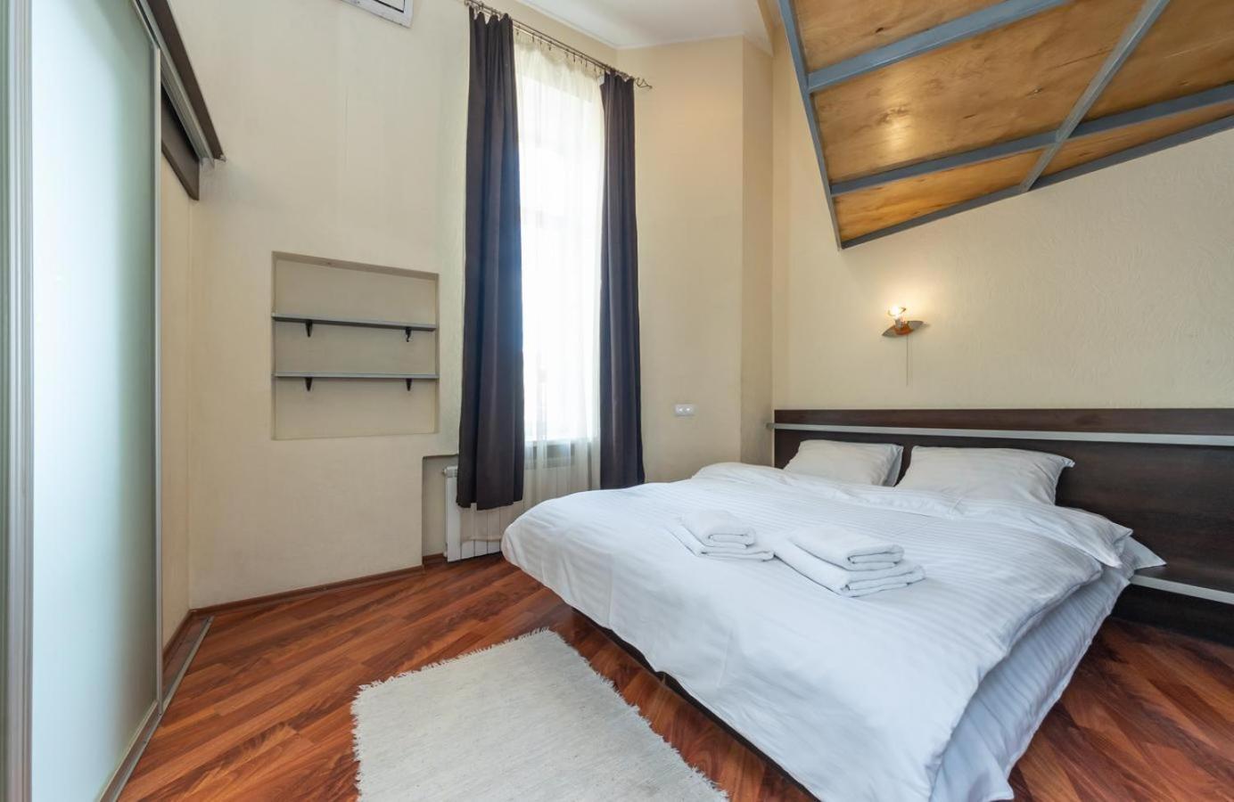 Comfortable Apartment On Mikhaylovskiy Lane Κίεβο Εξωτερικό φωτογραφία