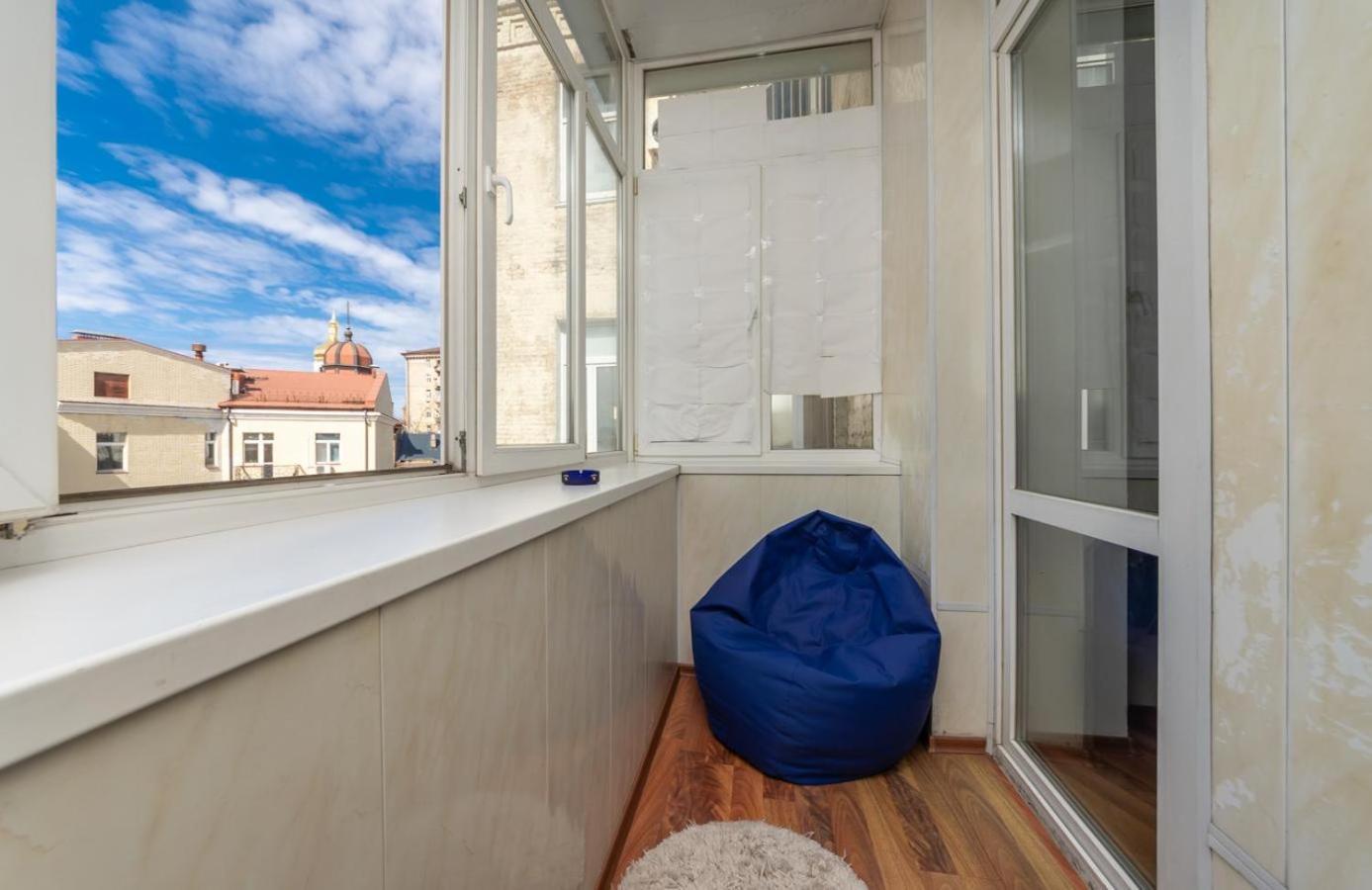 Comfortable Apartment On Mikhaylovskiy Lane Κίεβο Εξωτερικό φωτογραφία
