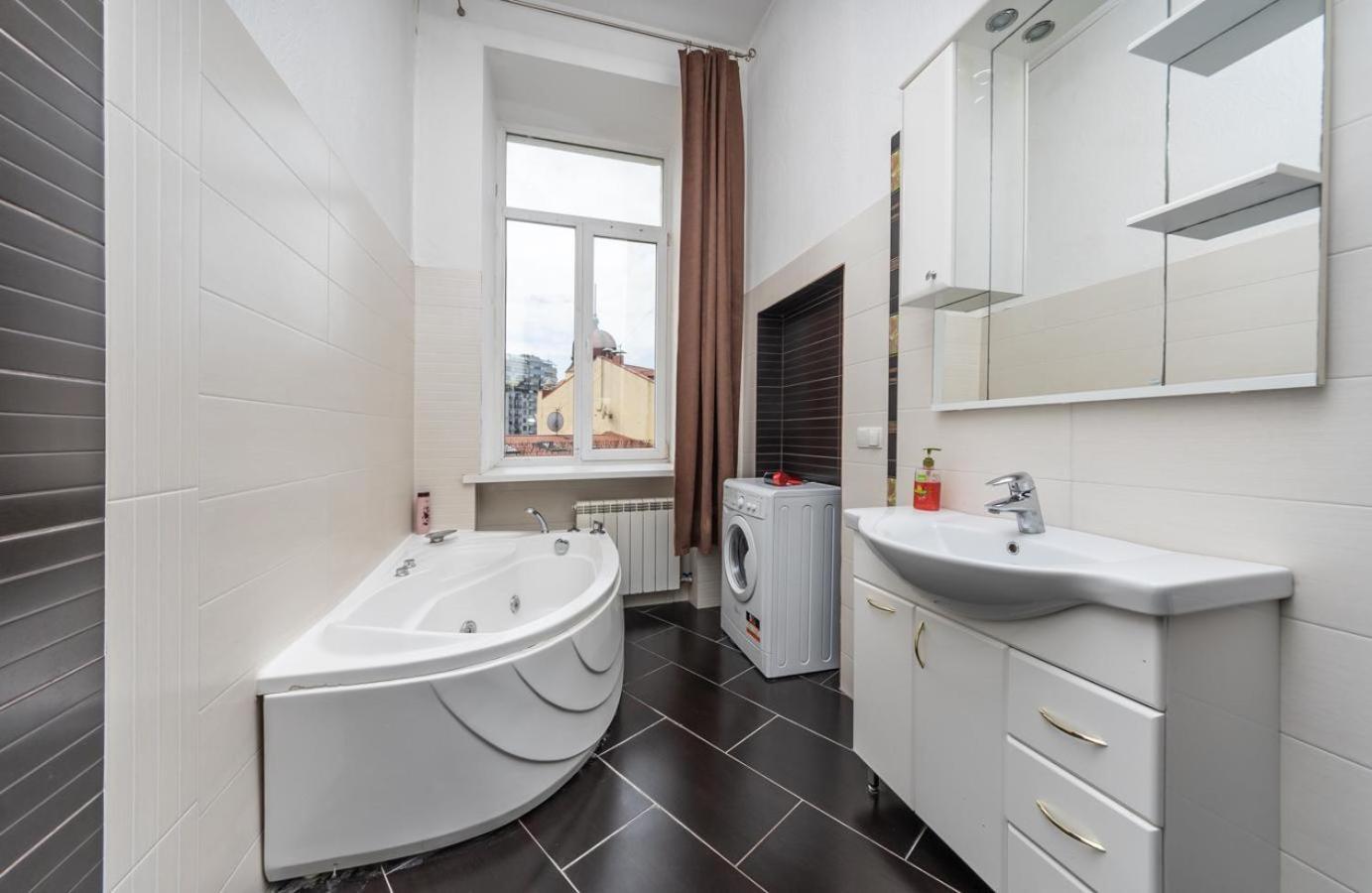 Comfortable Apartment On Mikhaylovskiy Lane Κίεβο Εξωτερικό φωτογραφία