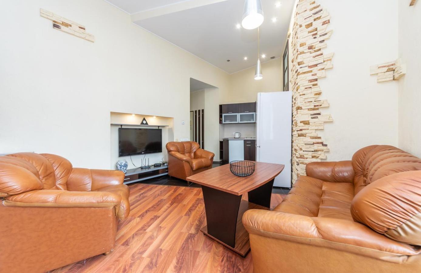 Comfortable Apartment On Mikhaylovskiy Lane Κίεβο Εξωτερικό φωτογραφία